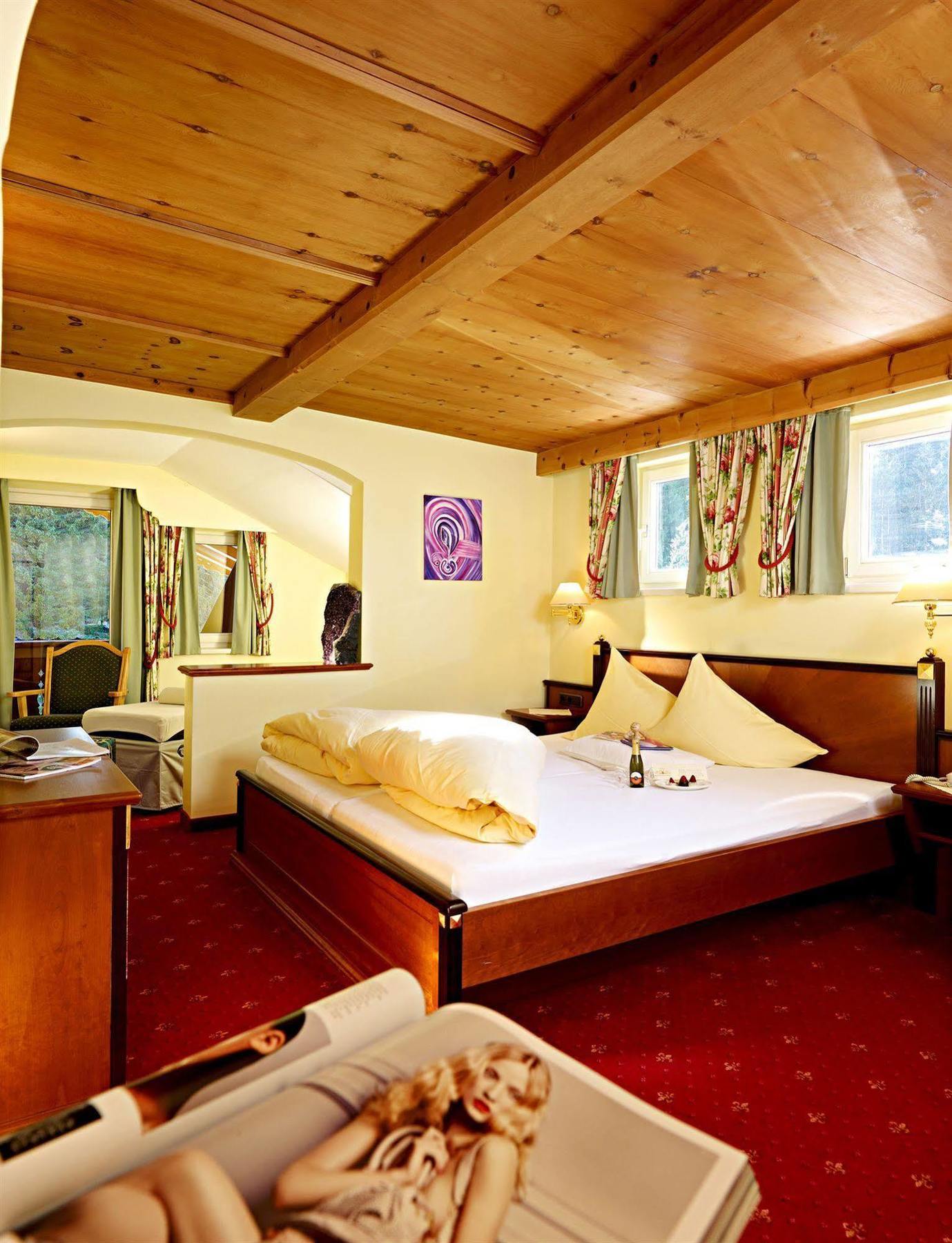 Kristall - Adults Only 4*